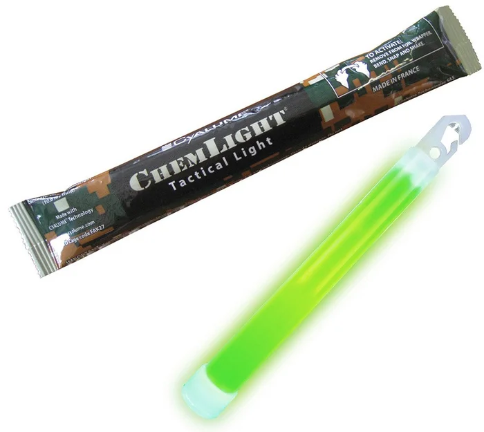 08.202402 – CYALUME Chemlight Bâton Lumineux 15cm 12H VERT