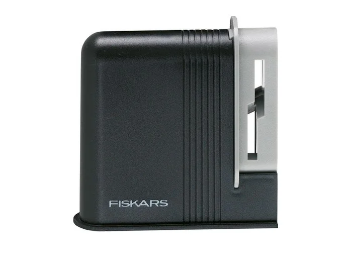 1000812 – Fiskars Aiguiseur de ciseaux Clip-Sharp