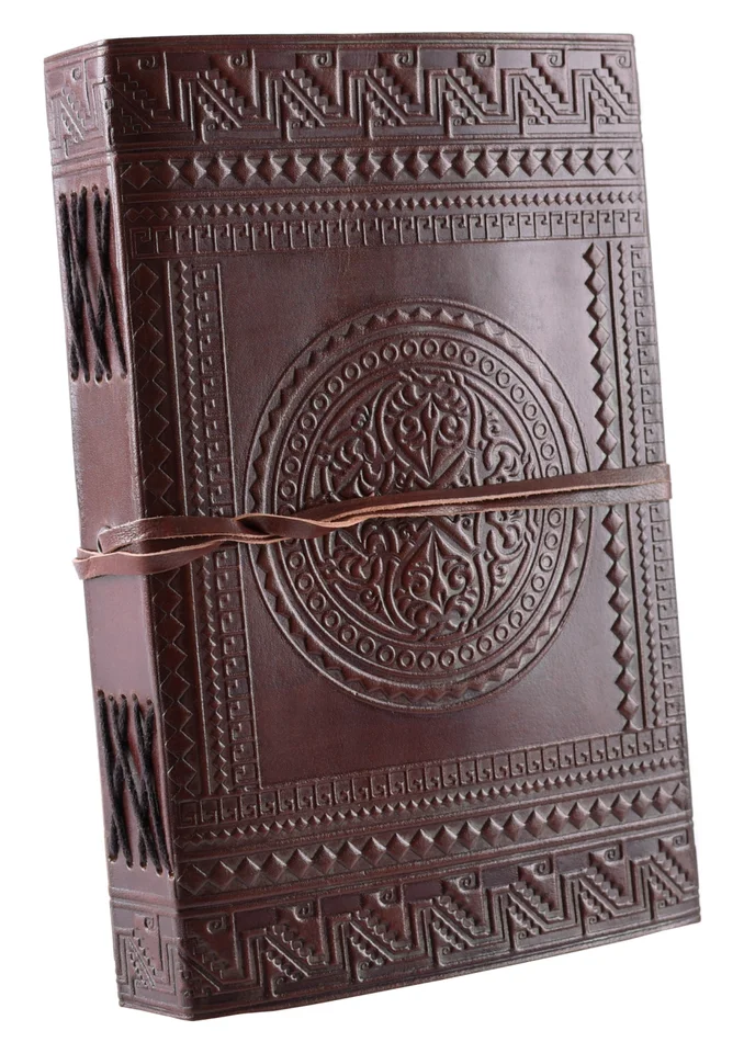 2016005011 – LARP Carnet de notes médiéval cuir 14x21cm