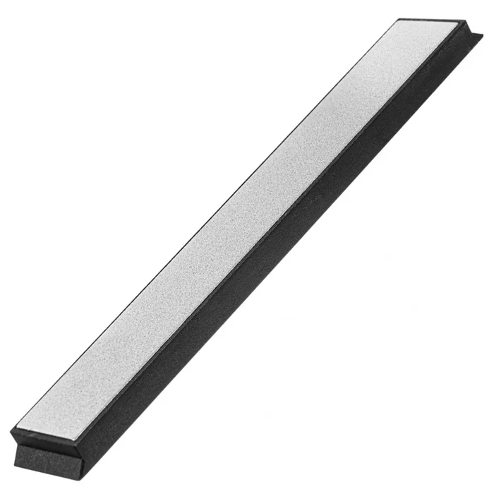 555-008 – The Edge Pierre diamant montée grain 1000