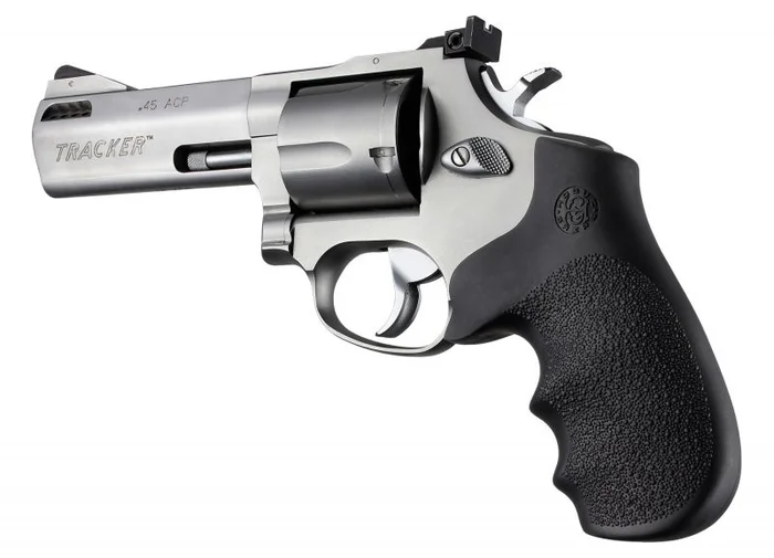 73000 – Hogue Taurus Tracker/Judge Rubber Monogrip Black