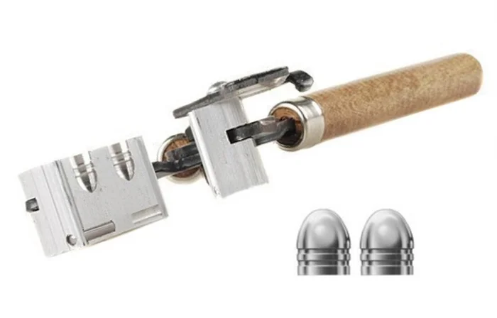 90301 – Lee Precision – Moule à balle à tête ronde double cavité 311-100-2R
