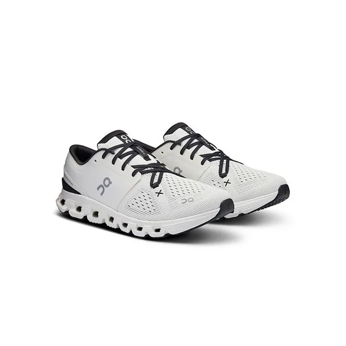 Chaussures Running On-Running Cloud X 4