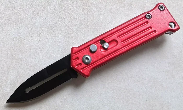 Couteau automatique à cran d’arrêt 11,5cm rouge