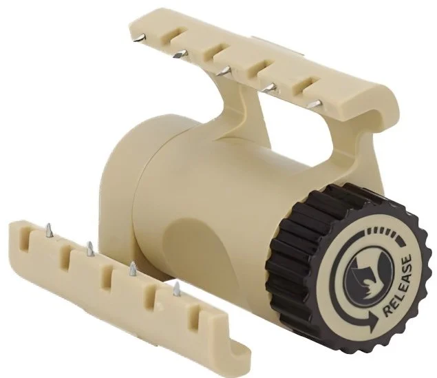 EMS.PZZX0075.U9 – RHINO RESCUE Pince hémostatique vétérinaire coyote