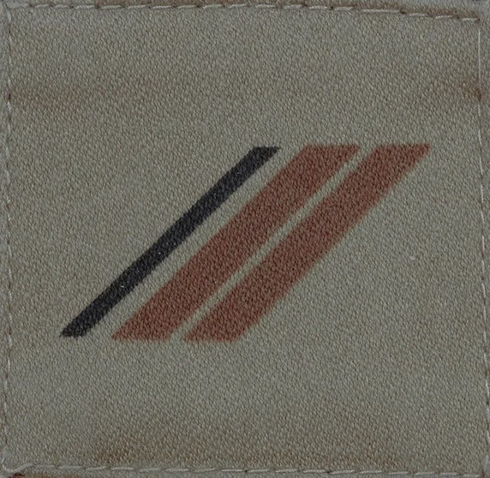 Grade basse visibilité (caporal)