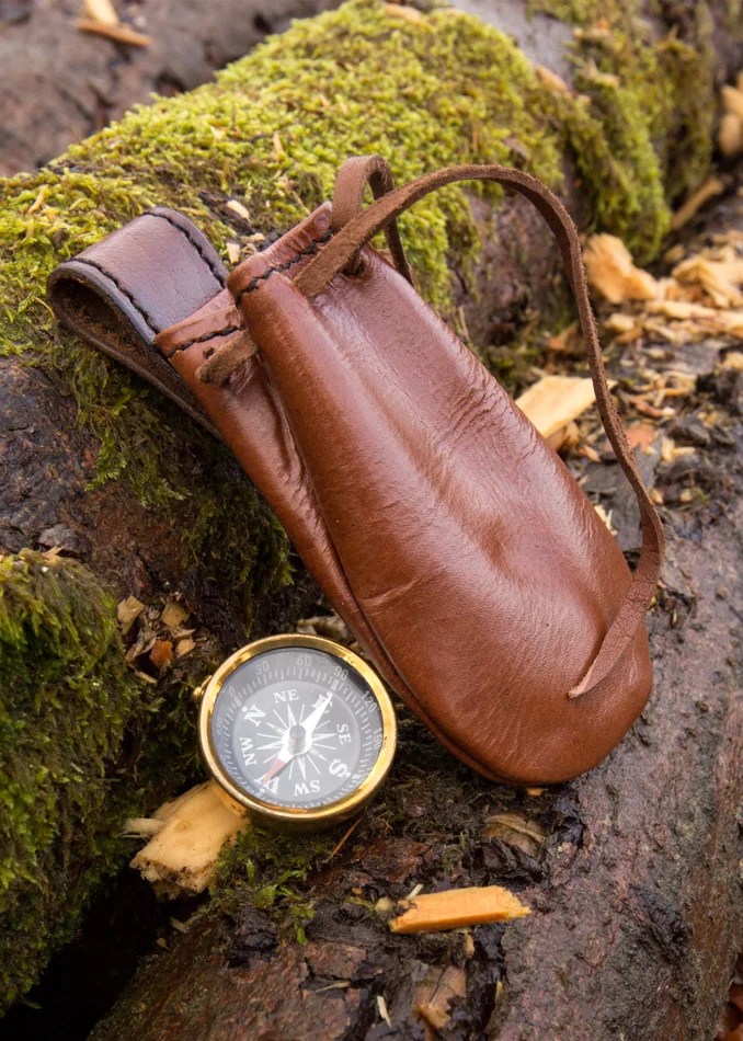 IF-201840 – LARP Boussole avec Etui en Cuir