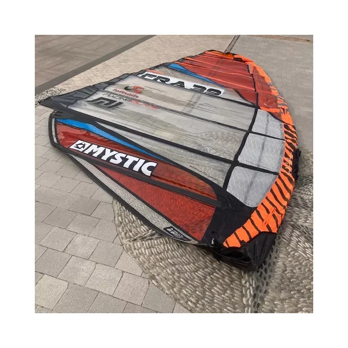 Occasion Loft Racing Blade 8.6 – 2016