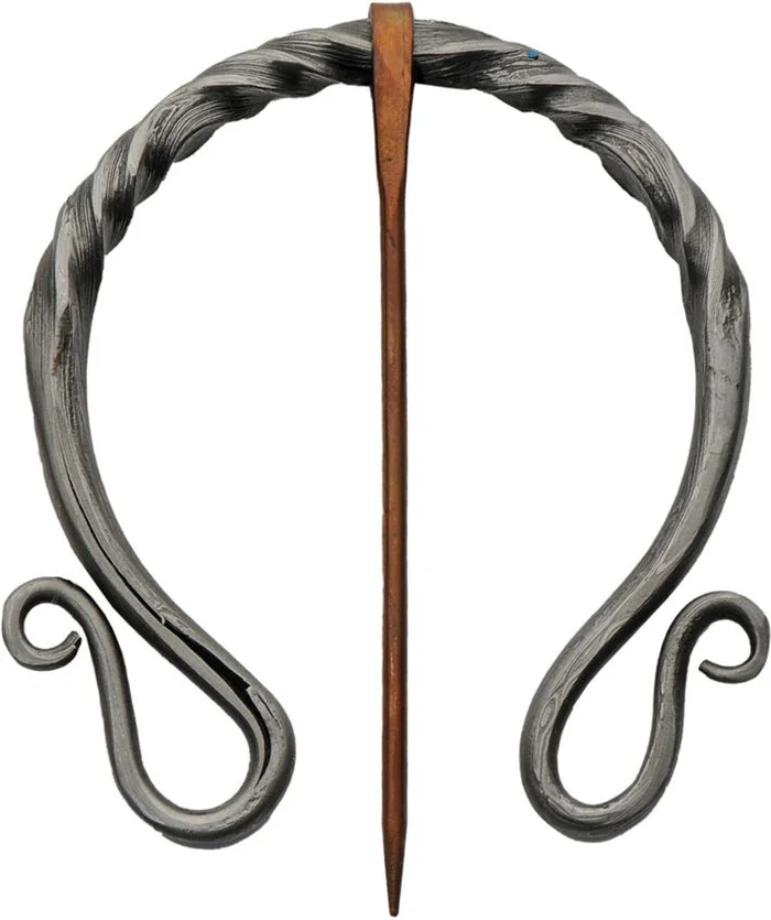 PA4461 – LARP RITE EDGE Grande Fibule Médiévale Acier et Cuivre 8cm