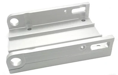 Pièce de moteur de pêche à la traîne Minn Kota – COUVERCLE-INCLINAISON, USINÉ – 2370237