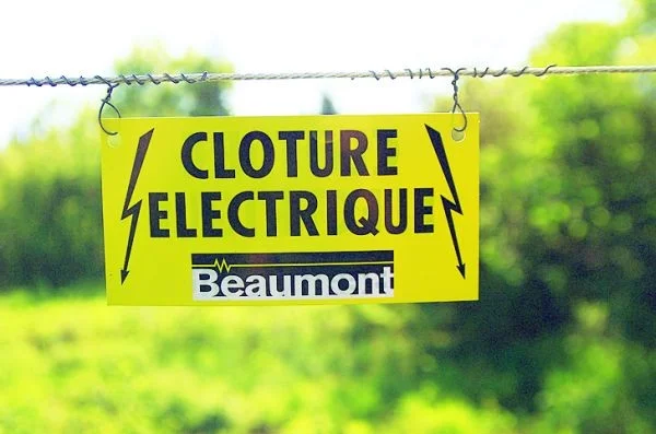 PLAQUE DE SIGNALISATION « Clôture électrique »