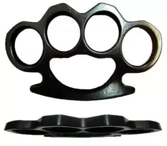 Poing américain black de rue – métal noir