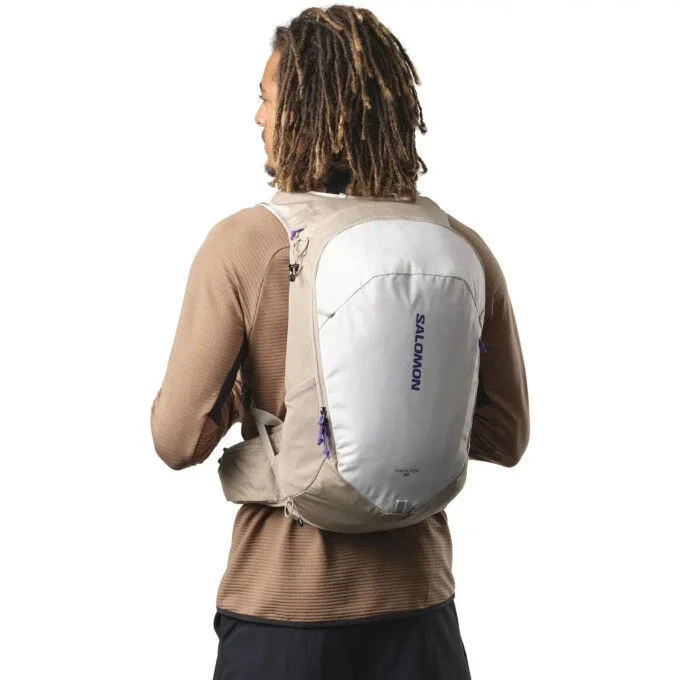 Sac a dos de randonnee Salomon TRAILBLAZER 20 VINTAGE KHAKI/GLACIER GRA – Image 4