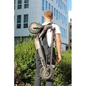 Système universel pour porter facilement sa trottinette trotback