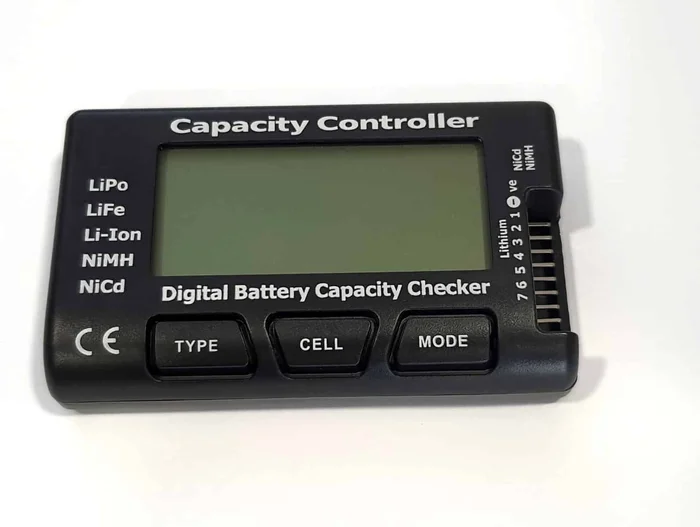 TESTEUR DE BATTERIES